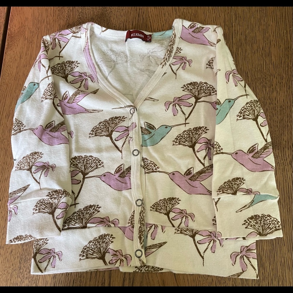 Used toddler girl’s Milkbarn brand 12-18 mo humming bird print shirt with snaps